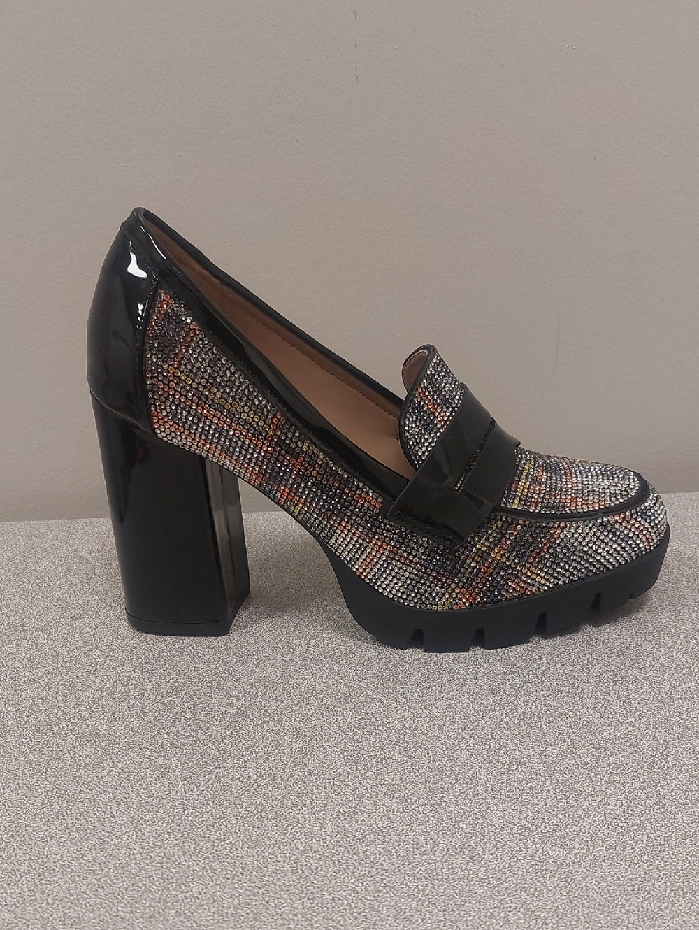 Betsey Johnson Adelyn White Plaid Multi Rhinestone Platform Pumps Sz 8 - Picture 8 of 17